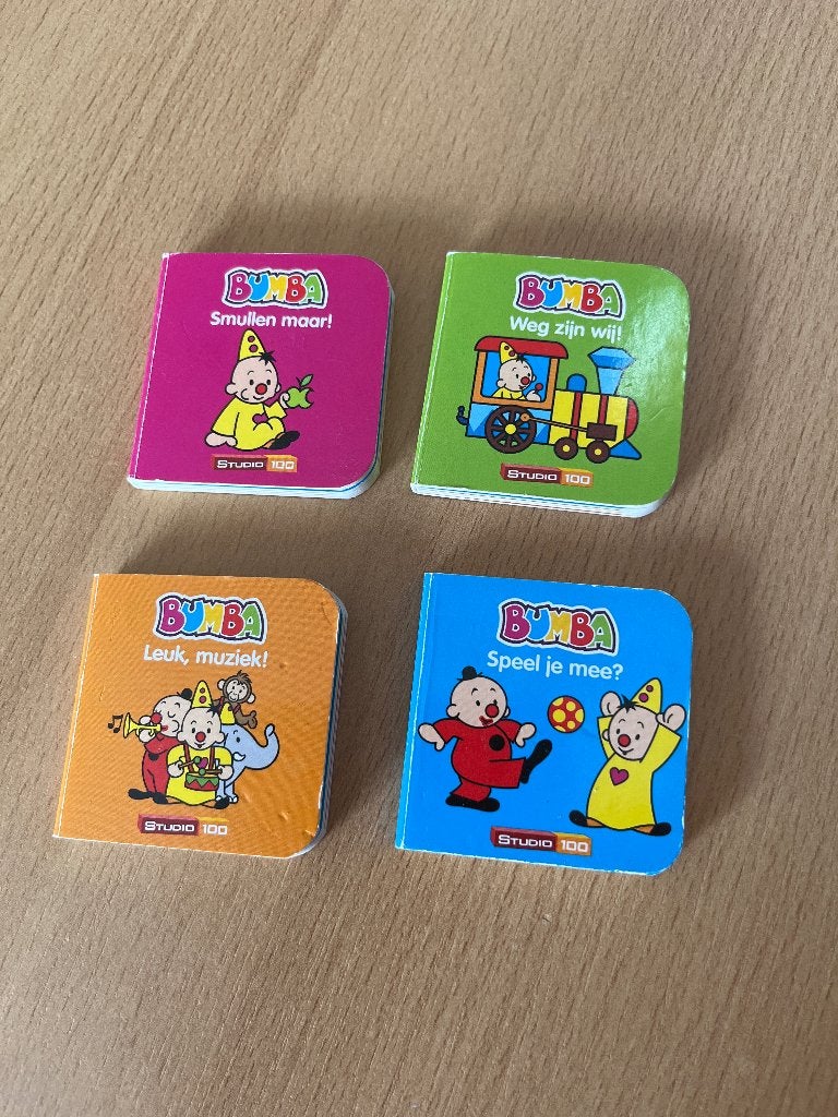 Voorleesboekjes, Boeken, Kinderboeken | Baby's en Peuters, Ophalen, Studio 100, Zo goed als nieuw, 1 tot 2 jaar