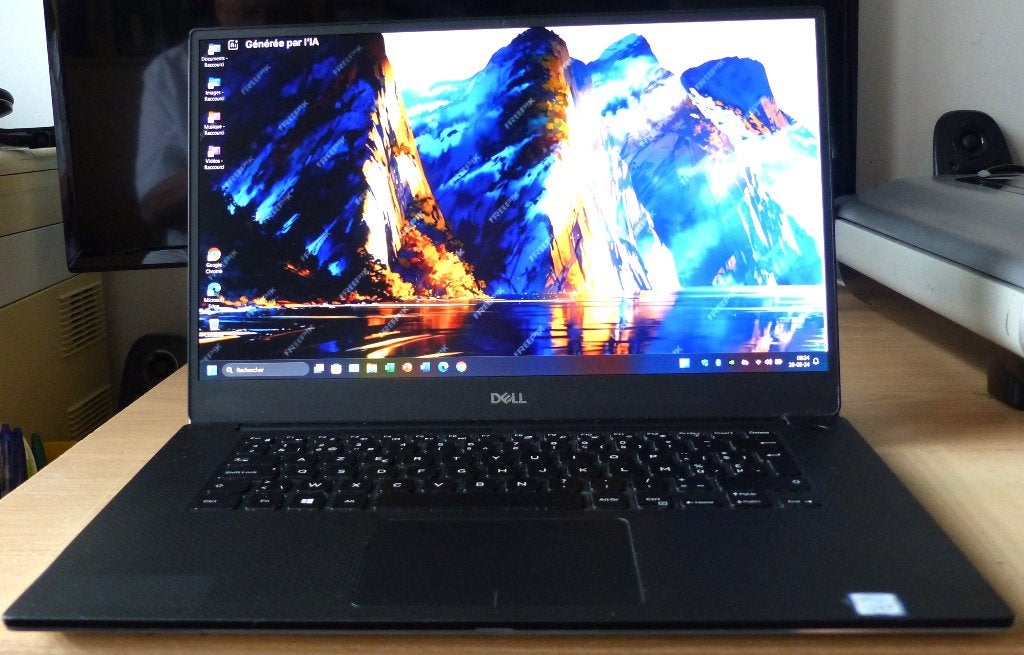 Dell Precision 5540 - 15.6" - i7-9850H - 6 cœurs, Informatique & Logiciels, Dell Precision 5540 Pro, 4 Ghz ou plus, Enlèvement