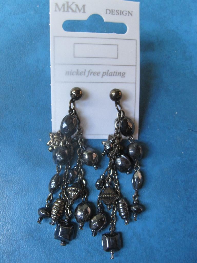 Boucles d'oreilles en forme de breloque (NOUVELLES), Bijoux, Sacs & Beauté, Boucles d'oreilles, Neuf, Enlèvement ou Envoi, Autres matériaux