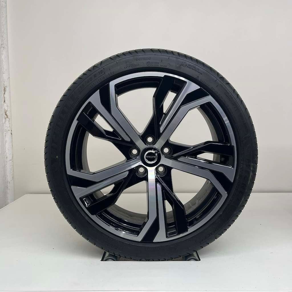 Volvo V60/S60 - 19 inch - zomerbanden, Pneus et Jantes, Enlèvement ou Envoi, Véhicule de tourisme, Pneus été