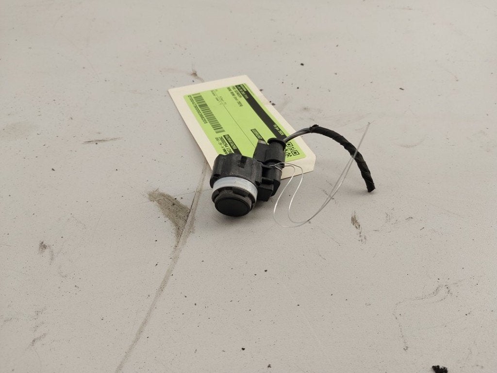 CAPTEUR AIDE AU STATIONNEMENT Mini Mini (F65 / F66), Autos : Pièces & Accessoires, Petuelring 130
80809  München, DE, Mini, Utilisé