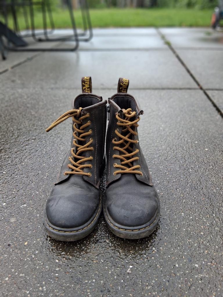 Dr. Martens schoenen, bruin, Enfants & Bébés, Vêtements enfant | Chaussures & Chaussettes, Enlèvement, Chaussures