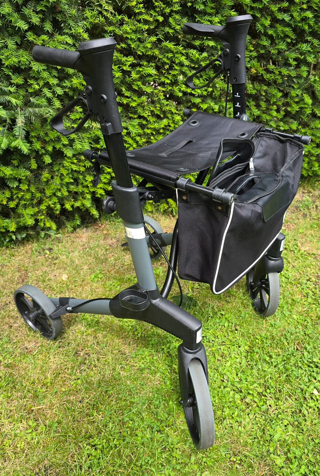 Rollator in zeer goede staat, Diversen, Rollators, Zo goed als nieuw, Opvouwbaar, Ophalen of Verzenden