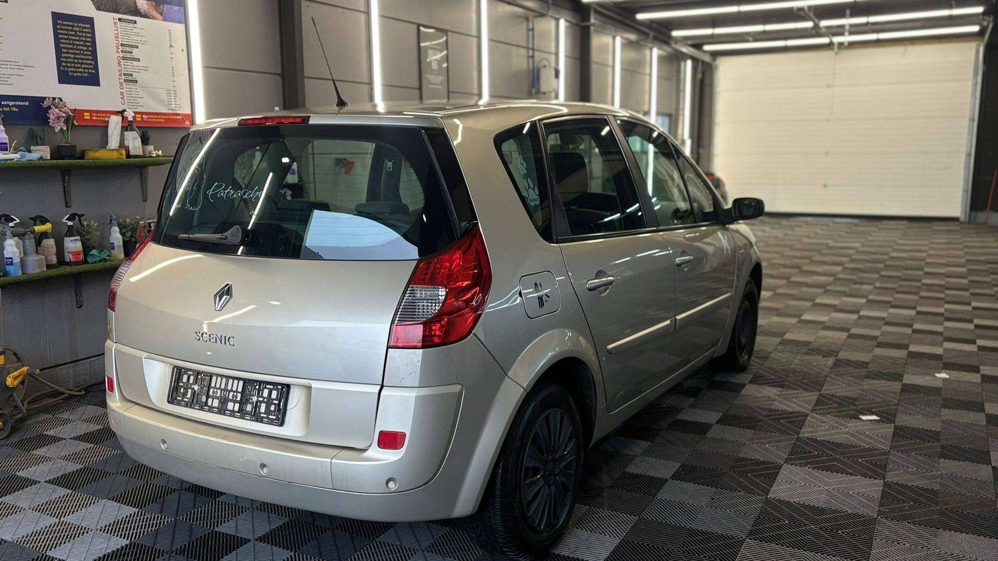 Renault Mégane SCENIC 1.6l BENZINE Bj. 2009, Autos, Achat, 82 kW, 112 ch, 5 portes