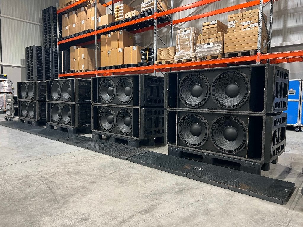Nexo RS18C 2x18" 146dB subwoofer (8x), Overige merken, Gebruikt, Subwoofer, Ophalen of Verzenden