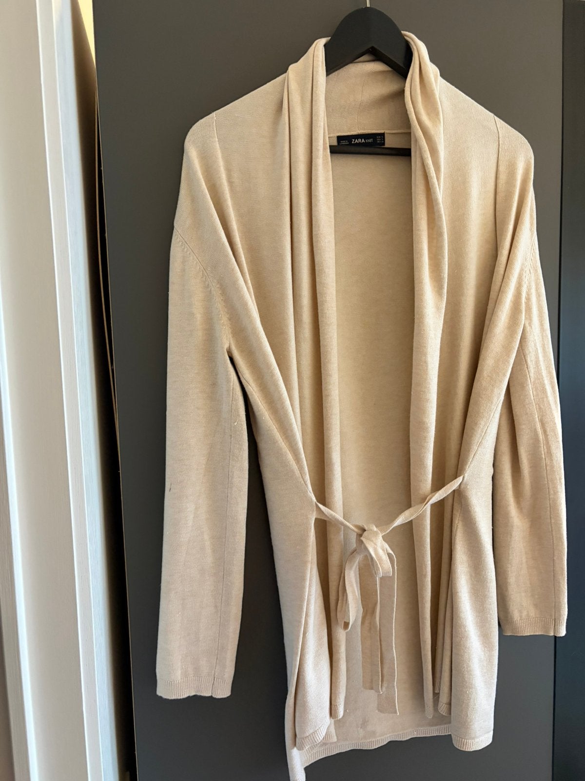 Gillet dames maat s, Kleding | Dames, Jasjes, Kostuums en Pakken, Ophalen, Zo goed als nieuw, Maat 36 (S), Beige
