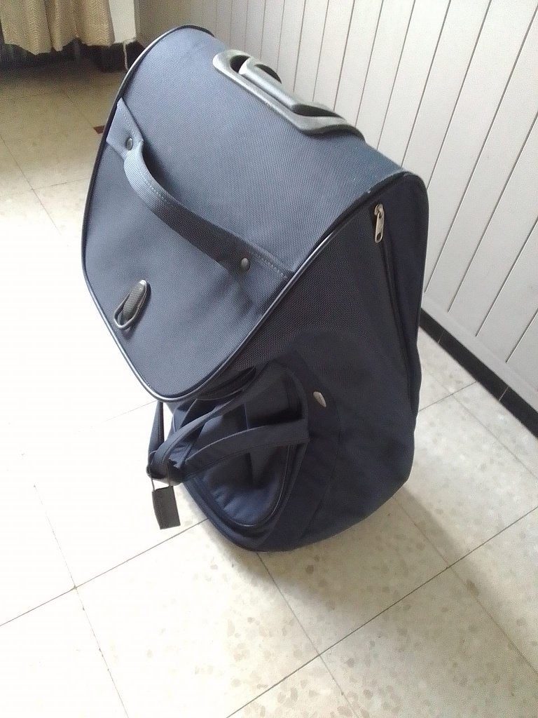 sac de voyage, valise Samsonite + compartiment imperméable, Bijoux, Sacs & Beauté, Valises, Comme neuf, Poignée extensible, Roulettes