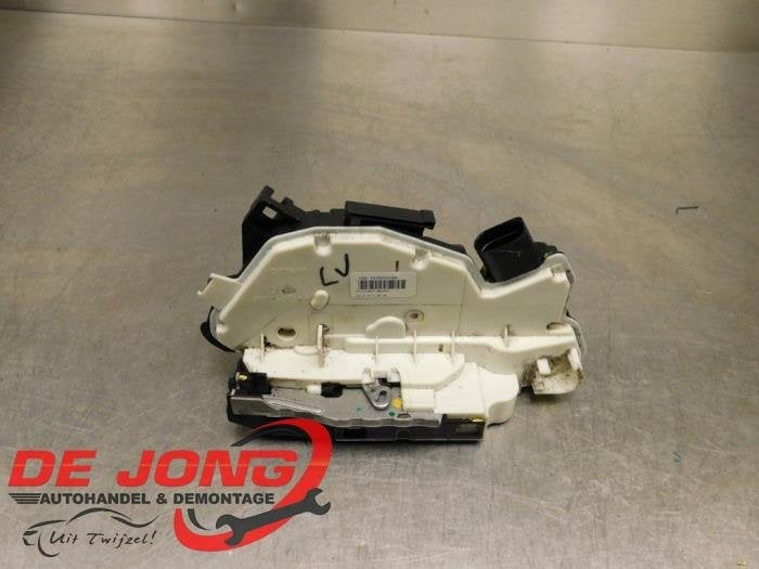 Serrure portière mécanique 4portes avant gauche d'un Skoda, -, 3 mois de garantie, Utilisé, Skoda
