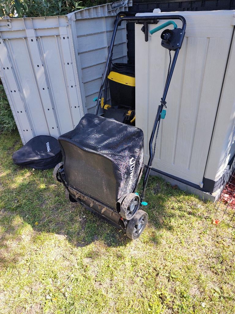 Verticuteer machine, Tuin en Terras, Ophalen, Zo goed als nieuw, Elektrisch