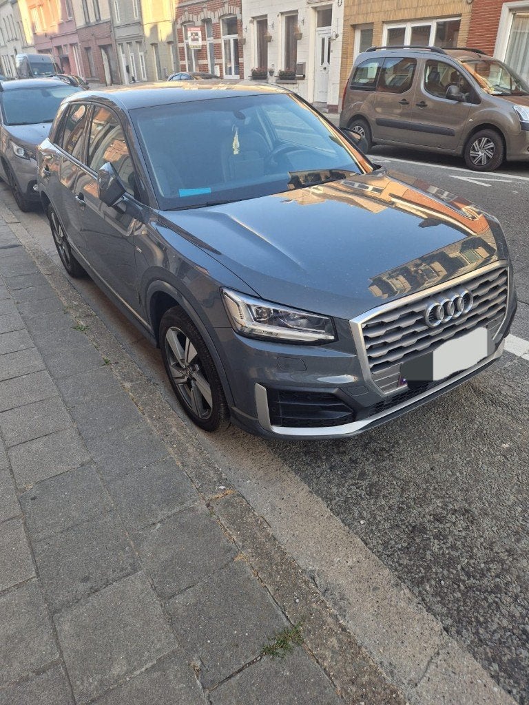 Audi Q2 s line, Autos, Audi, Cuir, Argent ou Gris, 87 kW, Boîte manuelle