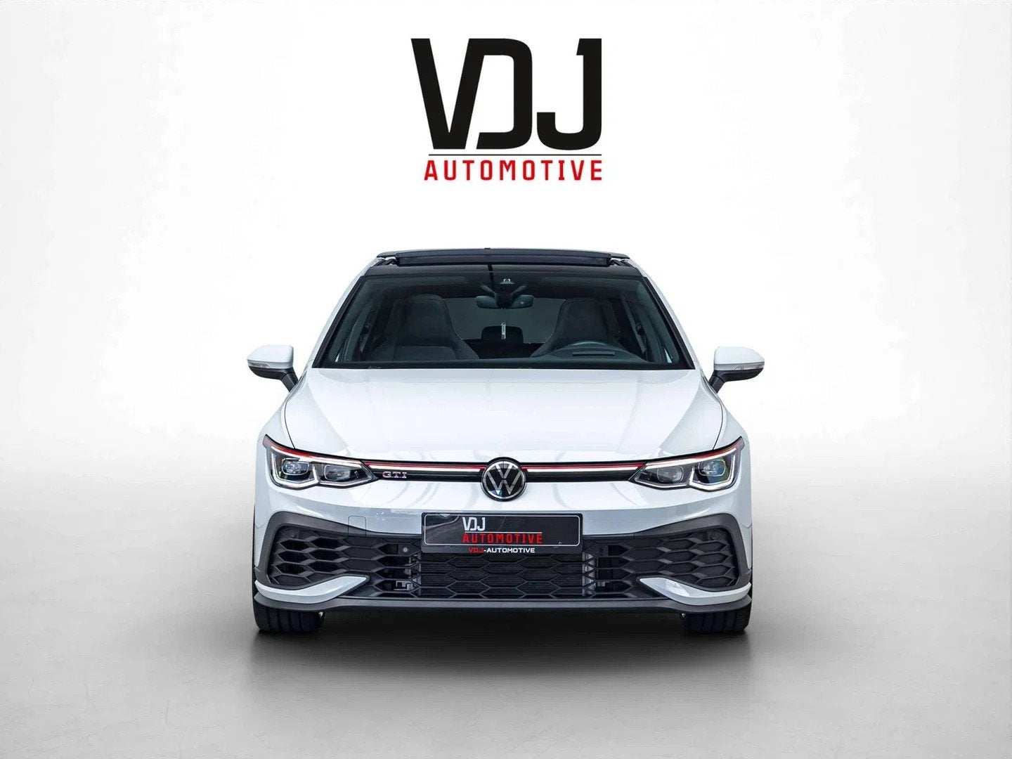 Volkswagen Golf GTI CLUBSPORT|AKRAPOVIC|PANO|IQLIGHTS|HARMAN, Autos, Achat, Entreprise, Alcantara, 5 portes