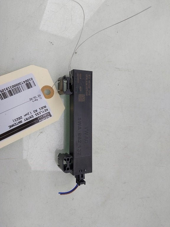 ANTENNE D'ACCÈS SANS CLÉ A3 Limousine (8YS) (|5WA962132|), Dhr. J. Ham, Administratie@autoham.nl, Audi, Utilisé