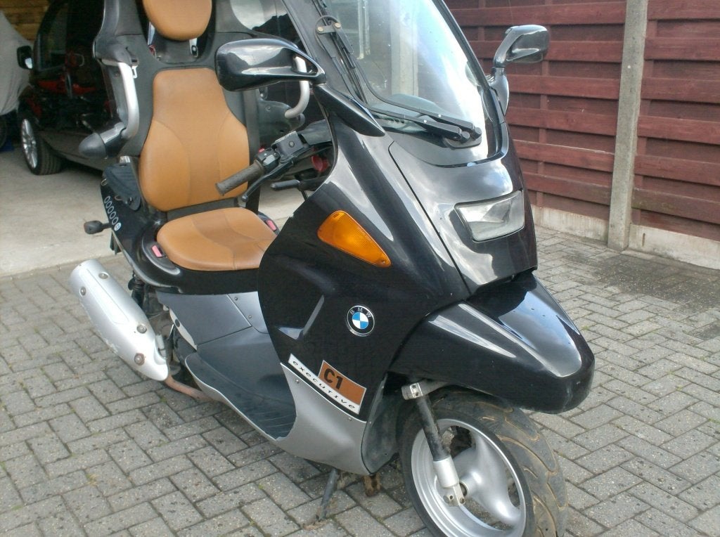 TE KOOP     BMW C1 ONDERDELEN, Bedrijf
