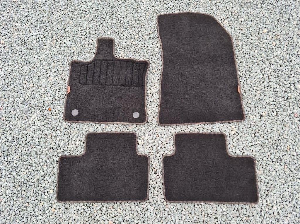 Tapis de sol Renault Captur 2021 en velours, Enlèvement, Utilisé