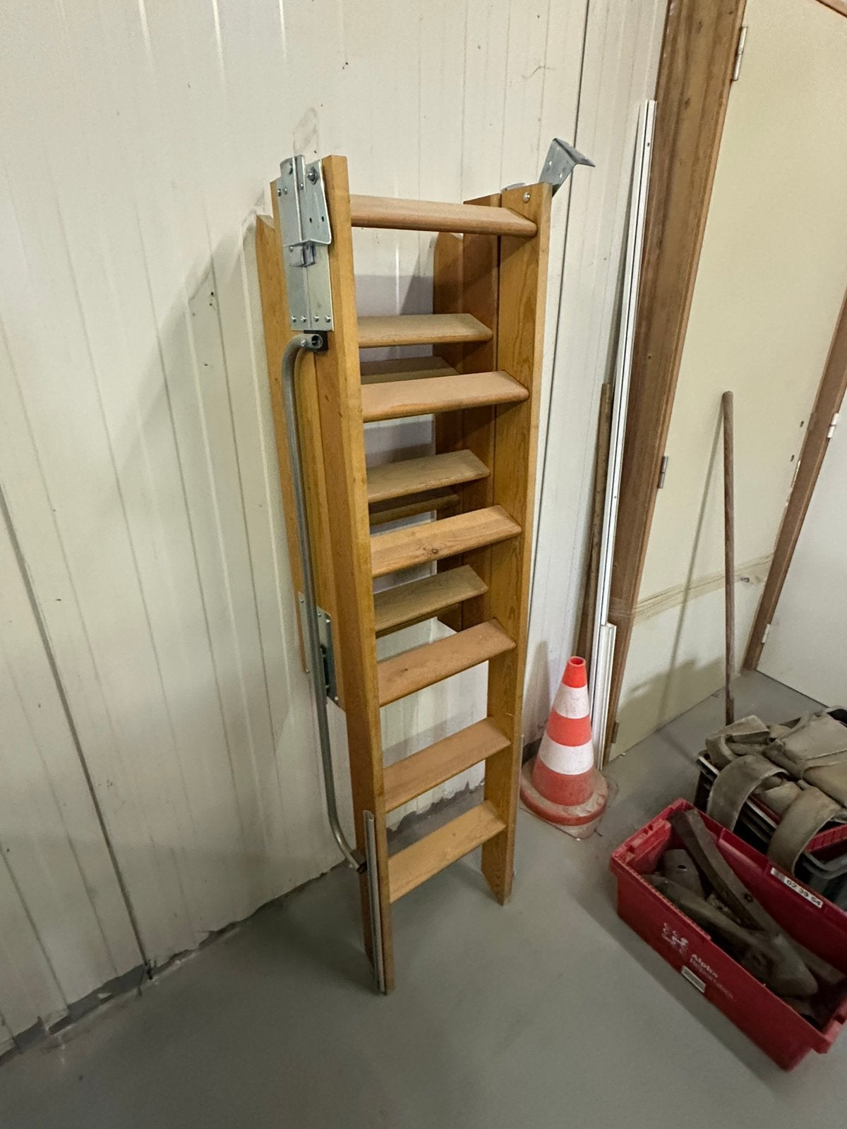 Zoldertrap, Doe-het-zelf en Bouw, Ladders en Trappen, Ophalen, Gebruikt, Trap, Opvouwbaar of Inschuifbaar
