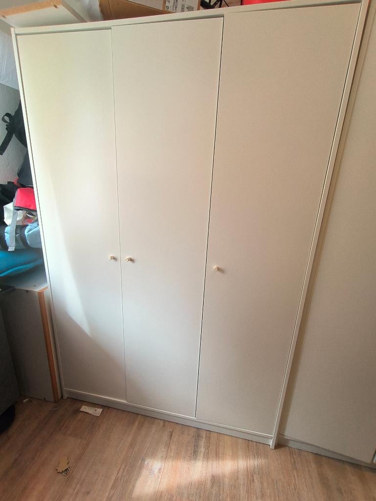 Kledingkast IKEA, Huis en Inrichting, Kasten | Kleerkasten, 100 tot 150 cm, Zo goed als nieuw, Modern, 150 tot 200 cm