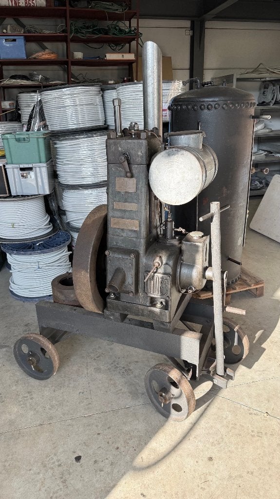 Stationaire motor "Moës", Doe-het-zelf en Bouw, Motoren, Ophalen, Gebruikt, Dieselmotor, Minder dan 1400 rpm