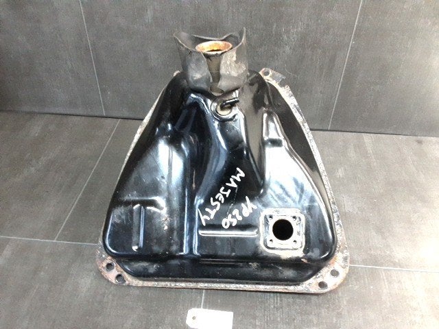 YP250 Majesty 1997 - 1999 Yamaha Benzinetank D1-57059, Motos