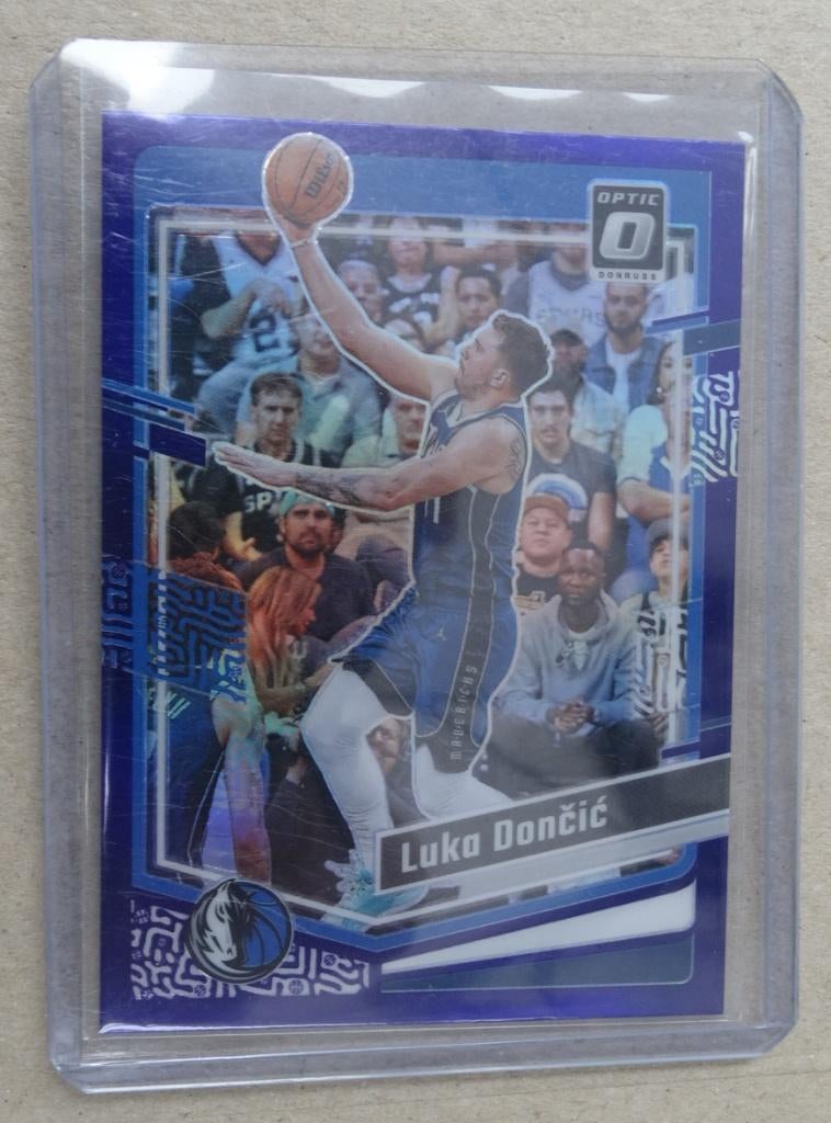 23-24 Donruss Optic #67 Luka Doncic - Purple Shock Prize, Envoi, Neuf, Image