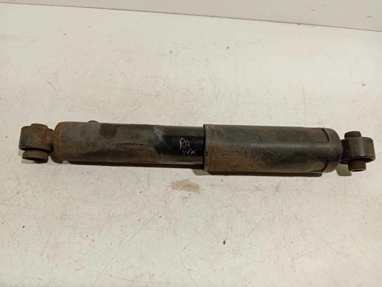 Schokbreker rechts achter Hyundai iX 20, Onderdelen@venauto.nl, Van der Ven Autorecycling B.V., Ettenseweg 76, 4706 PB Roosendaal, The Netherlands