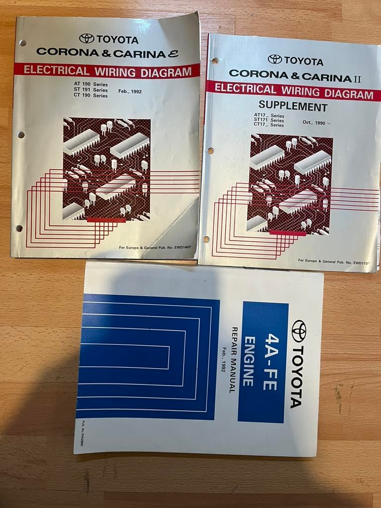 Garage boeken Toyota Carina E 1982, Enlèvement, Utilisé, Technique automobile
