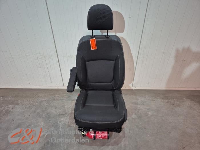 Siège gauche d'un Renault Trafic, Autos : Pièces & Accessoires, Renault, -, 3 mois de garantie, Utilisé