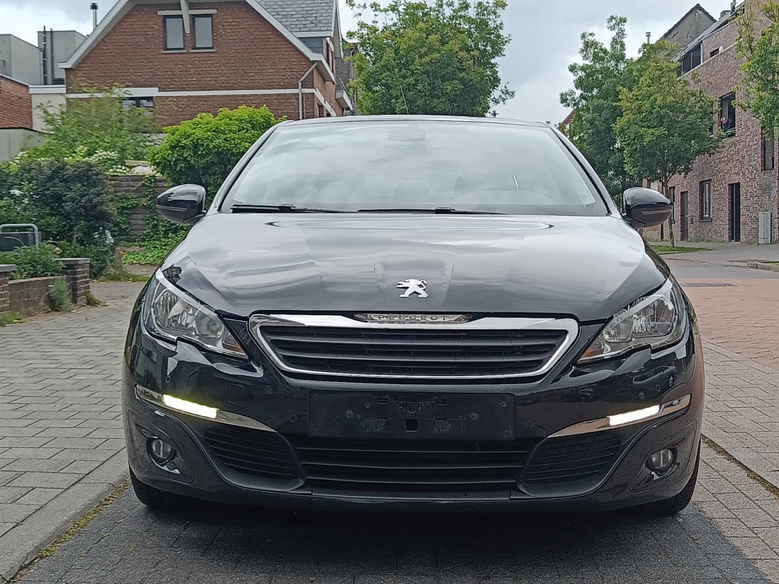 PEUGEOT 308 SW 2.0 HDI AUTOMATIQUE Euro6B, Autos, Achat, Carnet d'entretien, Noir, 5 portes