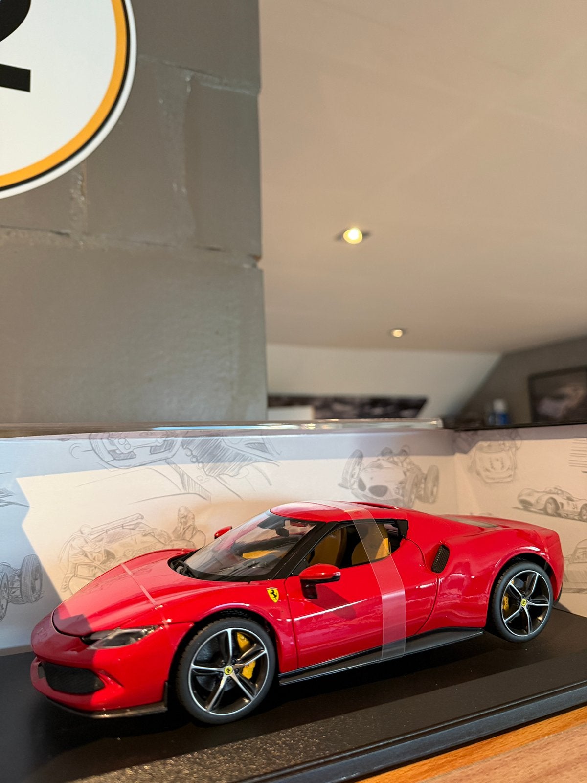 Ferrari 296 GTB, Enlèvement ou Envoi