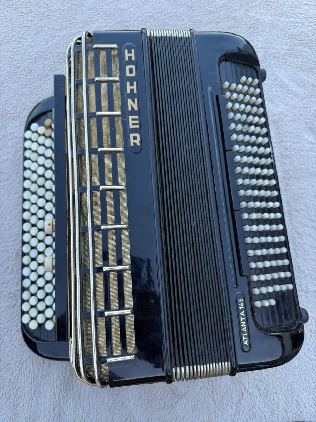 Accordeons hohner Atlanta 145, Muziek en Instrumenten, Accordeons, Ophalen, Zo goed als nieuw, 120-bas, Hohner