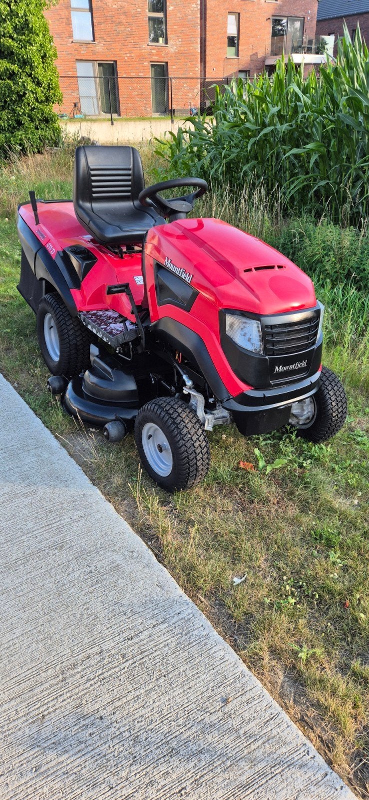 tondeuse autoportée Mountfield 24hp 4x4 à vendre, Jardin & Terrasse, Tondeuses autoportées, Enlèvement ou Envoi