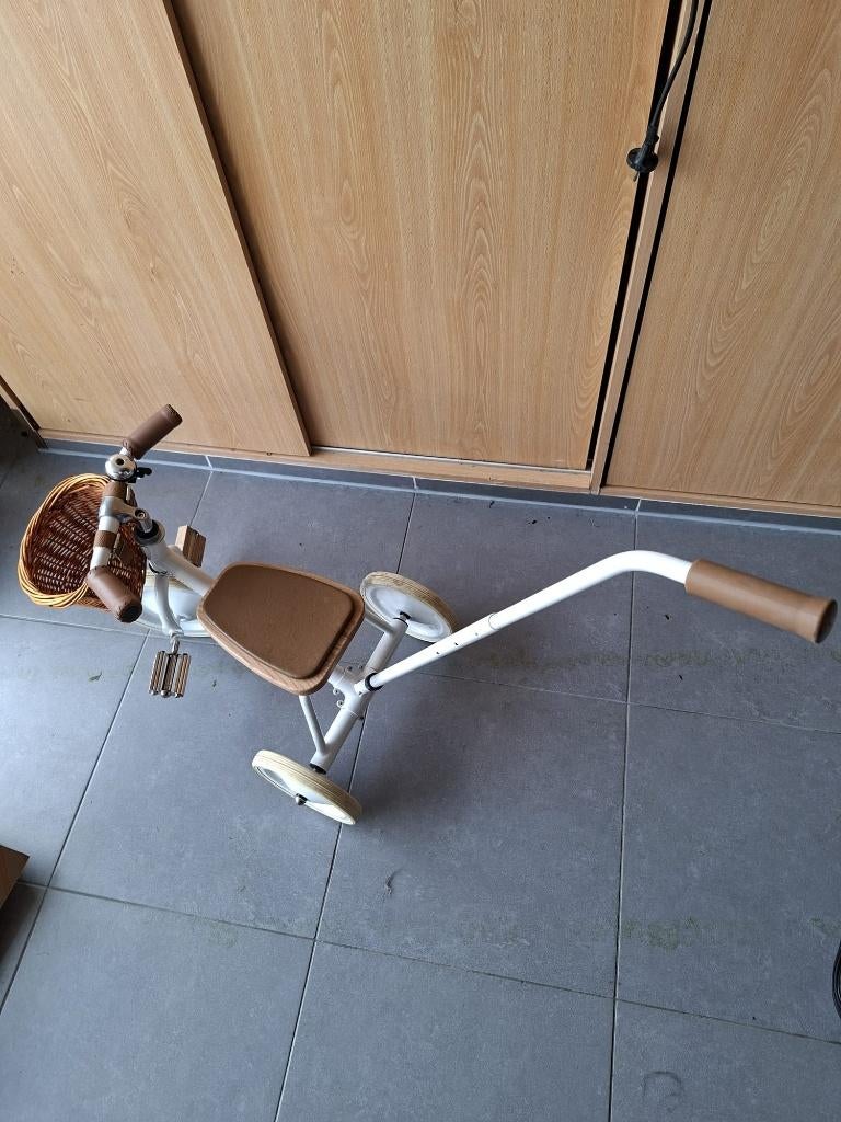 Witte driewieler Banwood, Fietsen en Brommers, Ophalen, Zo goed als nieuw, Banwood, Duwstang