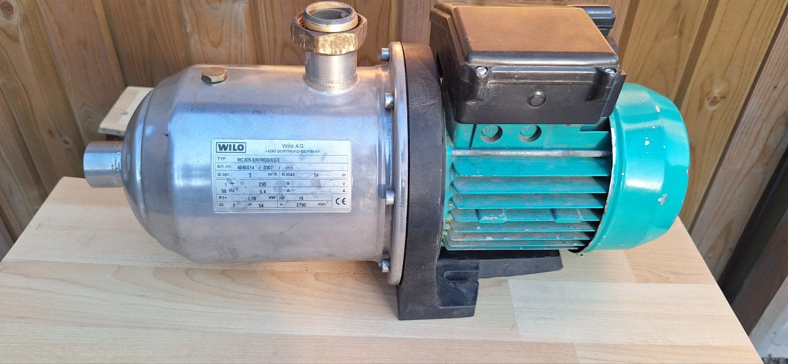 Wilo MC 305 EM regenwaterpomp voor onderdelen, Jardin & Terrasse, Pompes à eau, Enlèvement ou Envoi, Utilisé