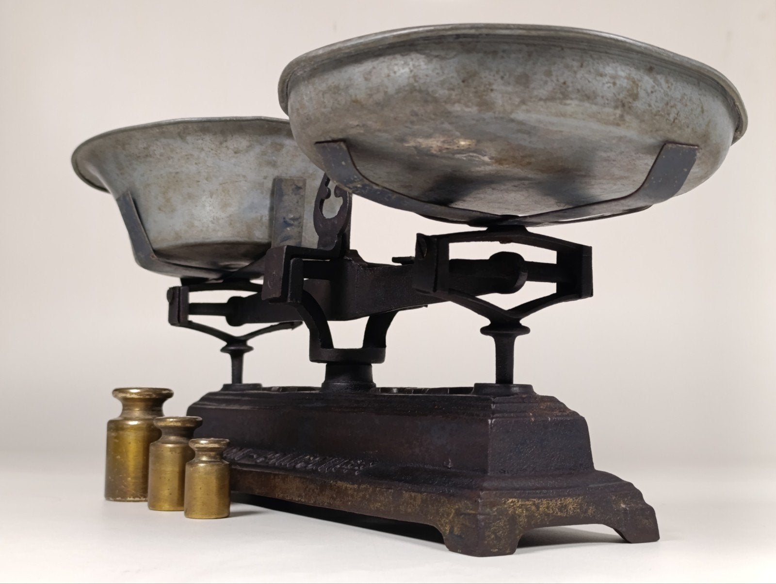Antieke FORCE 5 kg Roberval balansweegschaal, Ophalen of Verzenden
