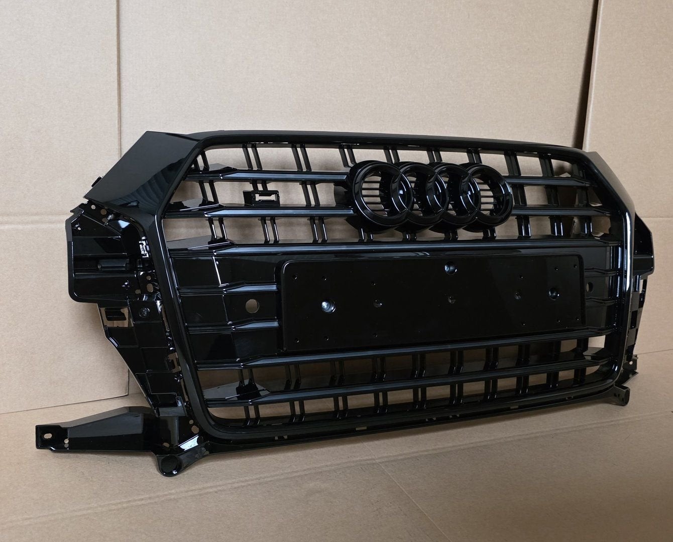 Grill Grille Audi SQ3 S-LINE Q3 8U FACELIFT bj.2014-2018, Auto-onderdelen, Overige Auto-onderdelen, Nieuw, Herkomst onderdeel bekend