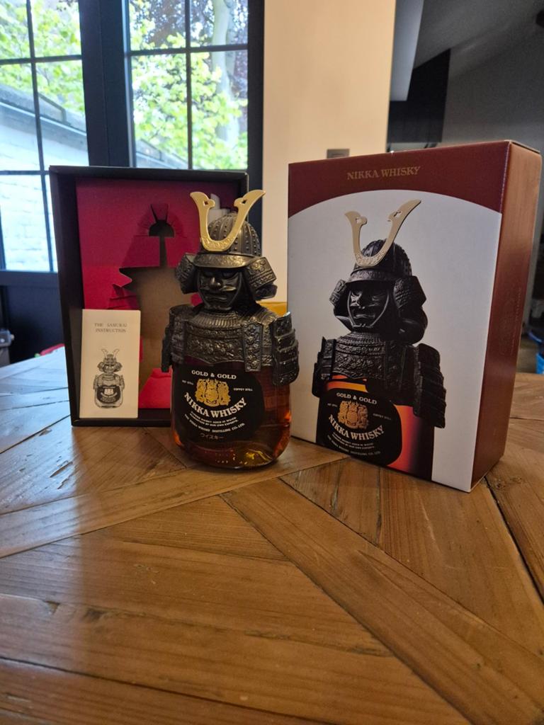 Nikka Gold & Gold Samurai Whisky (750ml), Ophalen of Verzenden