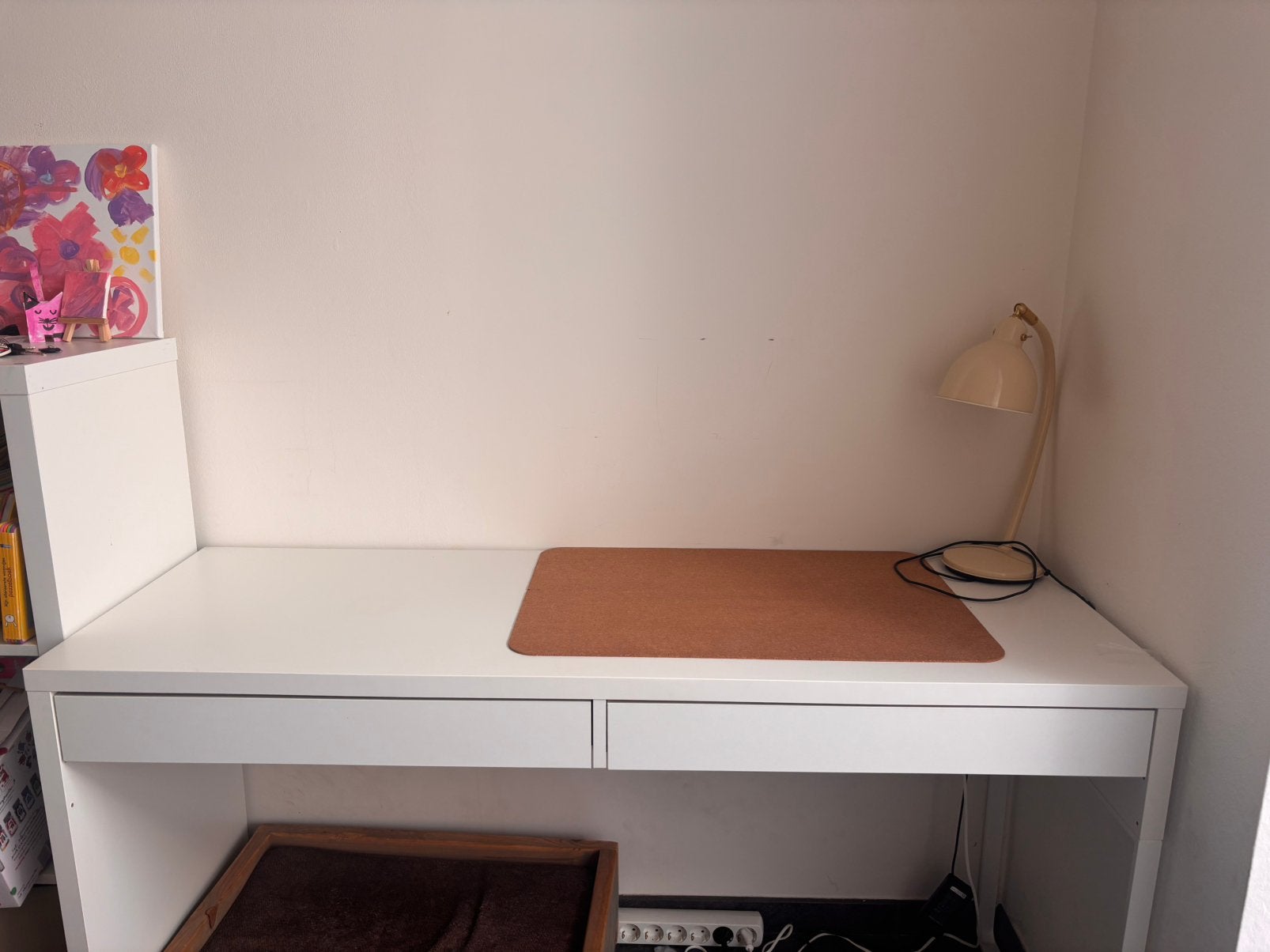 Bureau met bureaustoel en toebehoren, Ophalen, Zo goed als nieuw