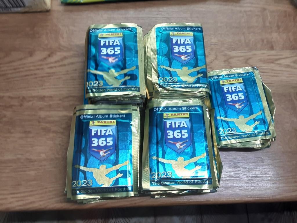 Autocollants Panini FIFA 365 2023 228 sachets, Enlèvement ou Envoi