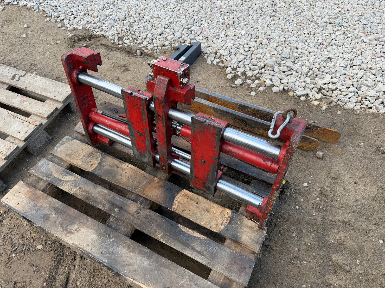 Ajusteur/écarteur de fourche avec levier de latéral FEM2, Enlèvement, Chariot élévateur