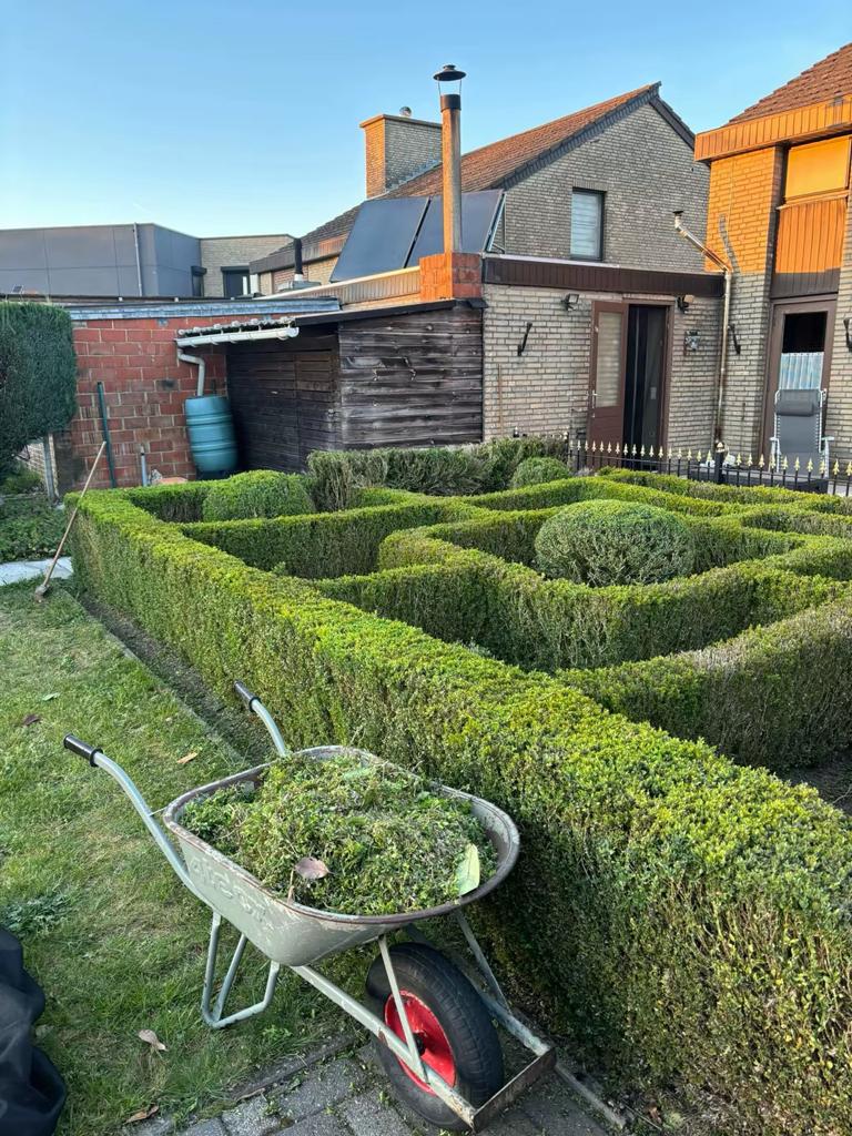 Tuinonderhoud/opruimingen, Ophalen, Zo goed als nieuw