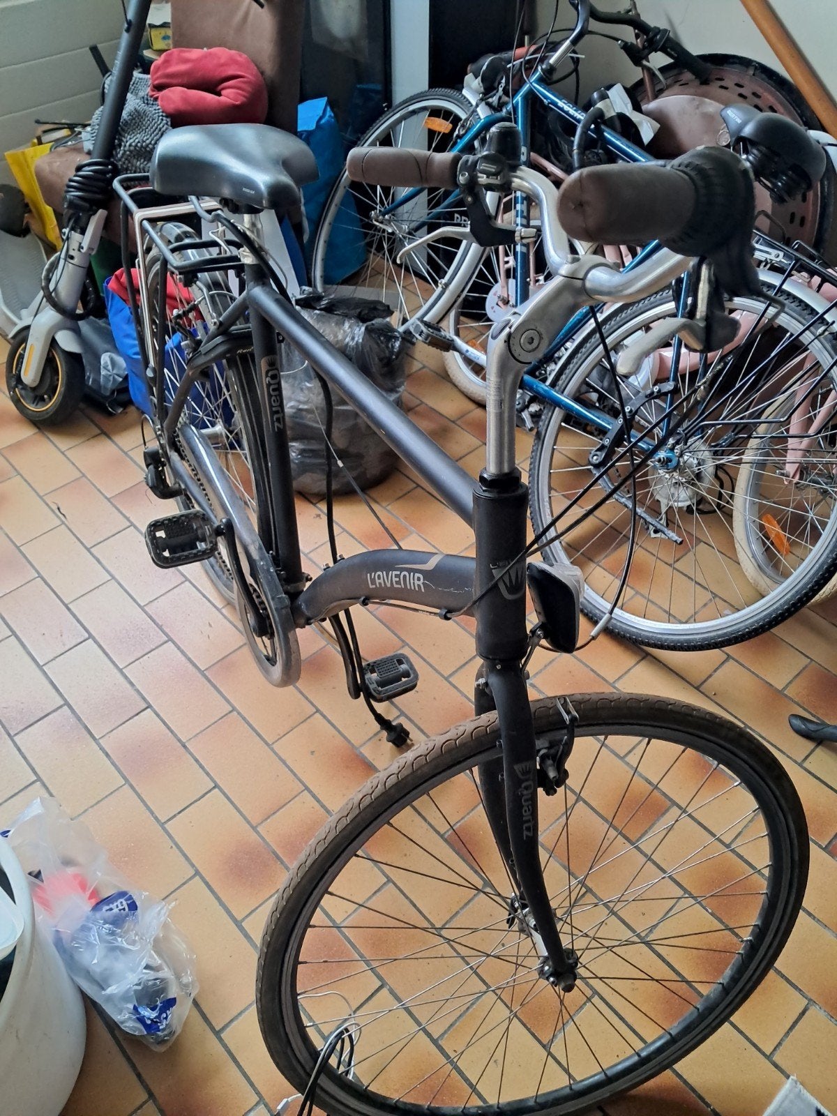 Klusfiets te koop – ketting los, banden plat, Fietsen en Brommers, Fietsen | Heren | Herenfietsen, Ophalen