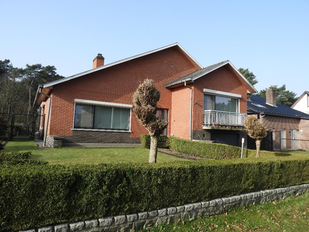 Woning te koop, Immo, Overpelt, 197 kWh/m²/jaar, 145 m², 500 tot 1000 m²