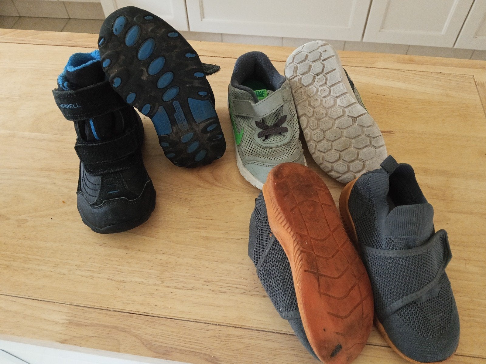 kinderschoenen, Ophalen
