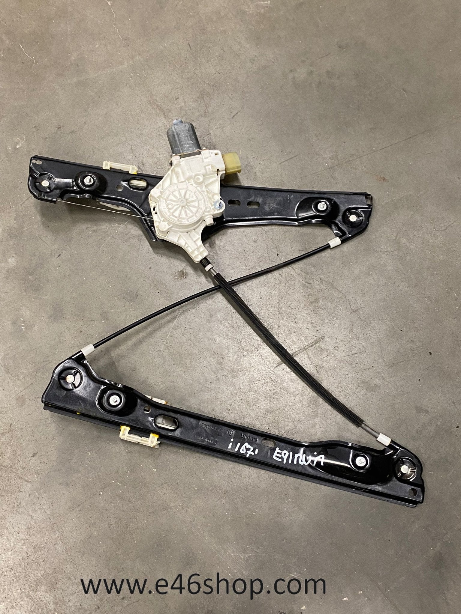 raammotor compleet bmw 3 serie e90 e91 rechts voor jaar 2012, -, Utilisé, -, Enlèvement ou Envoi