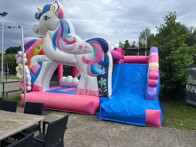 springkasteel, Hobby en Vrije tijd, Vijf spelers of meer, Ophalen, Zo goed als nieuw