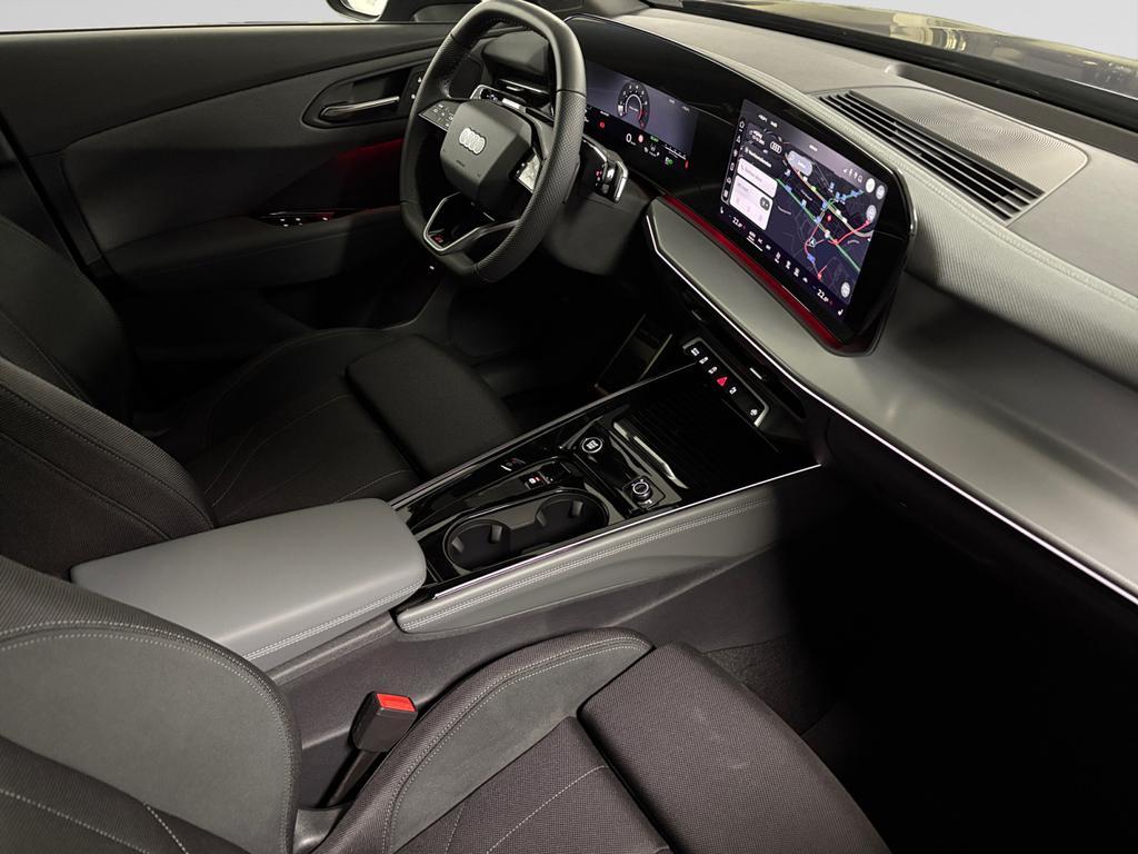 Audi Q3 SUV Q3 SUV 1.5 TFSI MHEV S line S tronic, Auto's, Automaat, Airbags, https://public.car-pass.be/vhr/73b57c08-cf0b-4914-a37d-00b15832ff1b