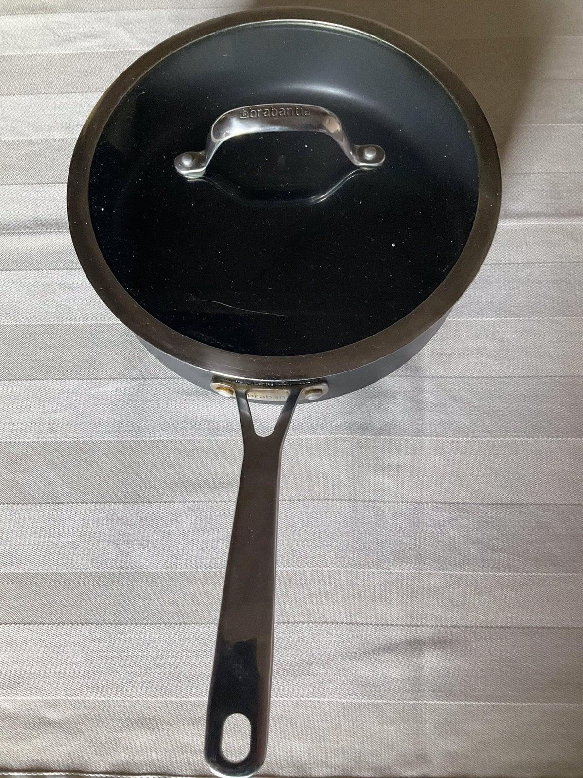 Poêle Brabantse 24 cm, Maison & Meubles, Enlèvement ou Envoi, Utilisé, Émail, Autres marques