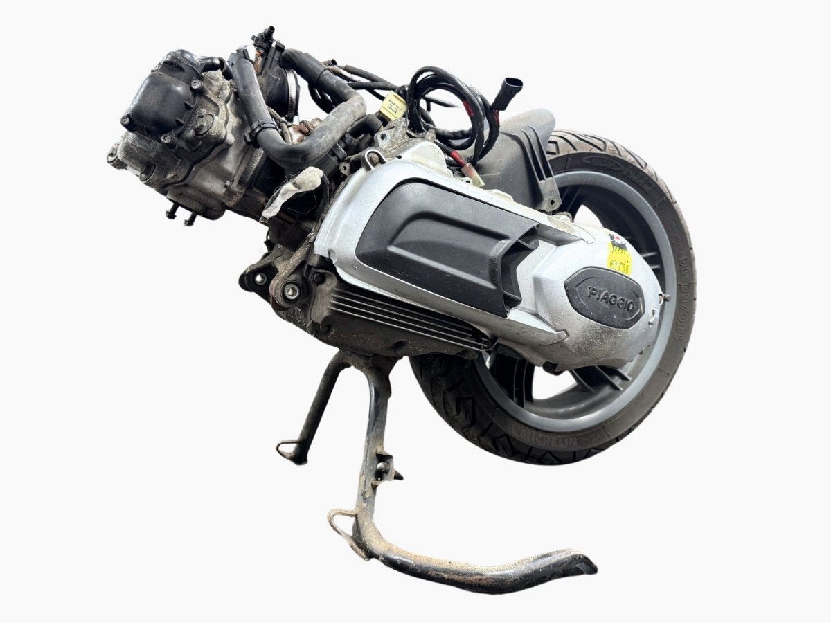 MOTORBLOK Piaggio MP3 300 Yourban LT 2011-2015 (ZAPM75100), Dhr. S. di Majo, Gebruikt, Info@cama-motorparts.nl, P.J. Troelstraweg 8 8
3144 CX  MAASSLUIS, NL