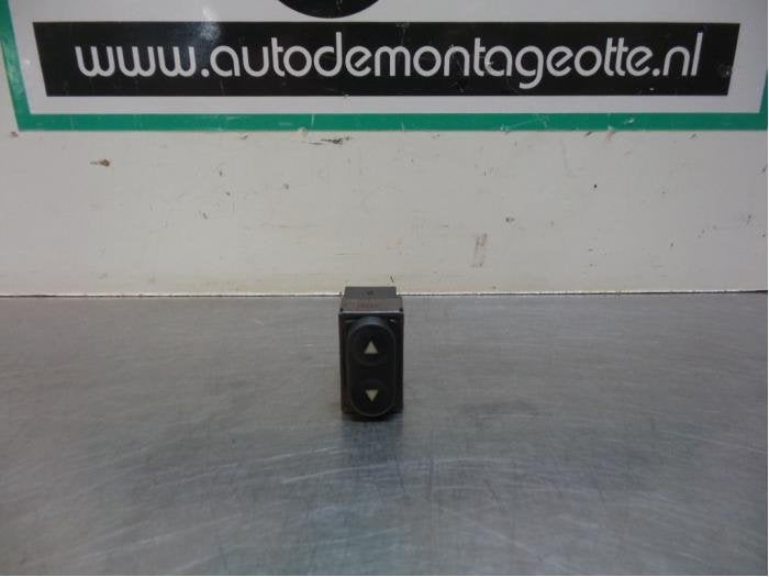 Elektrisch Raam Schakelaar van een Fiat Seicento, Gebruikt, -, -, Ophalen of Verzenden
