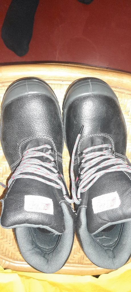 Werkschoenen, Ophalen, Nieuw