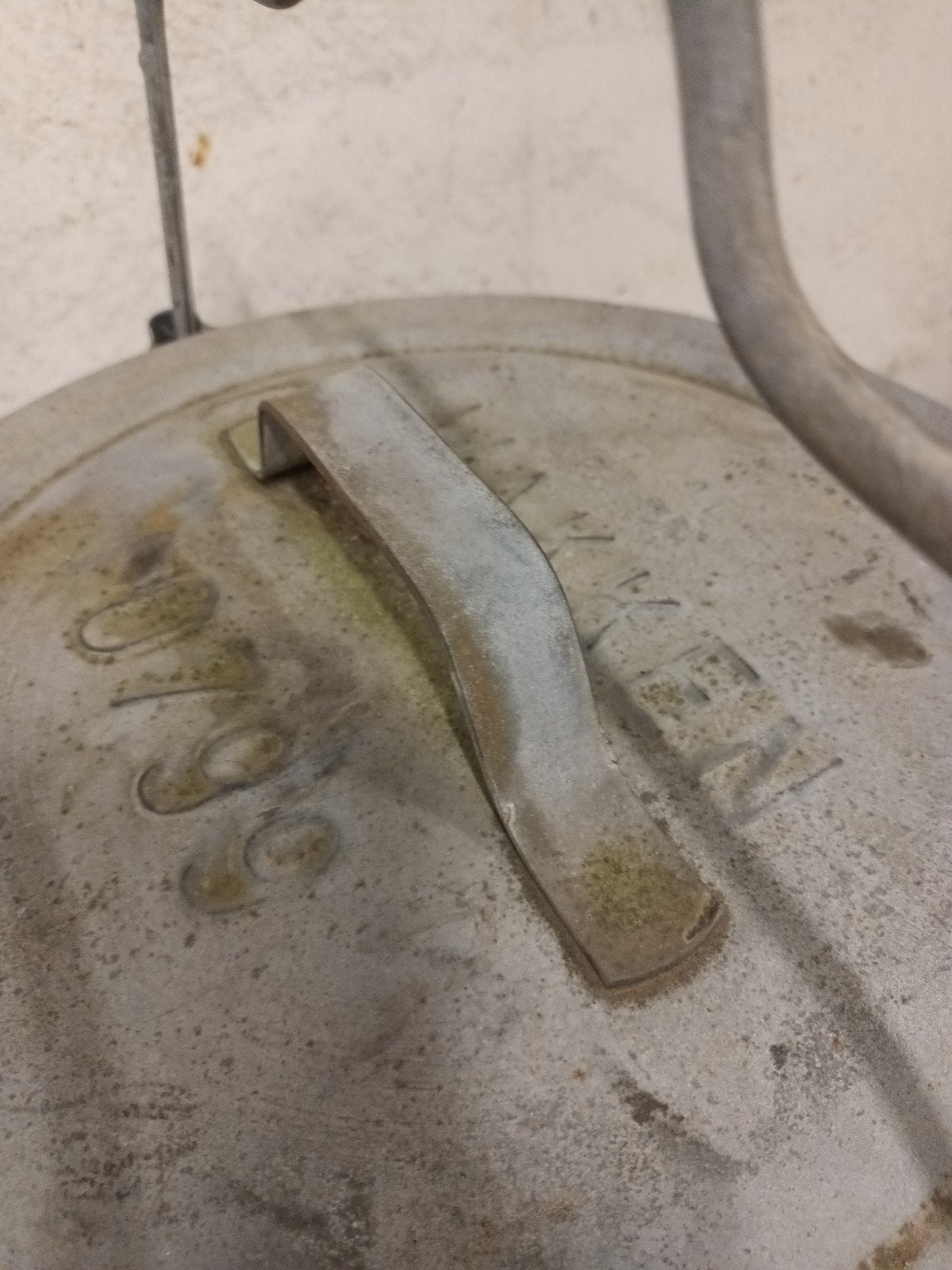 Vintage zinken vuilnisemmer met deksel (Brocante / Asemmer), Enlèvement, #€#, ###, ###